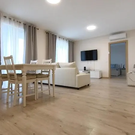 Elite 3f Apartamento